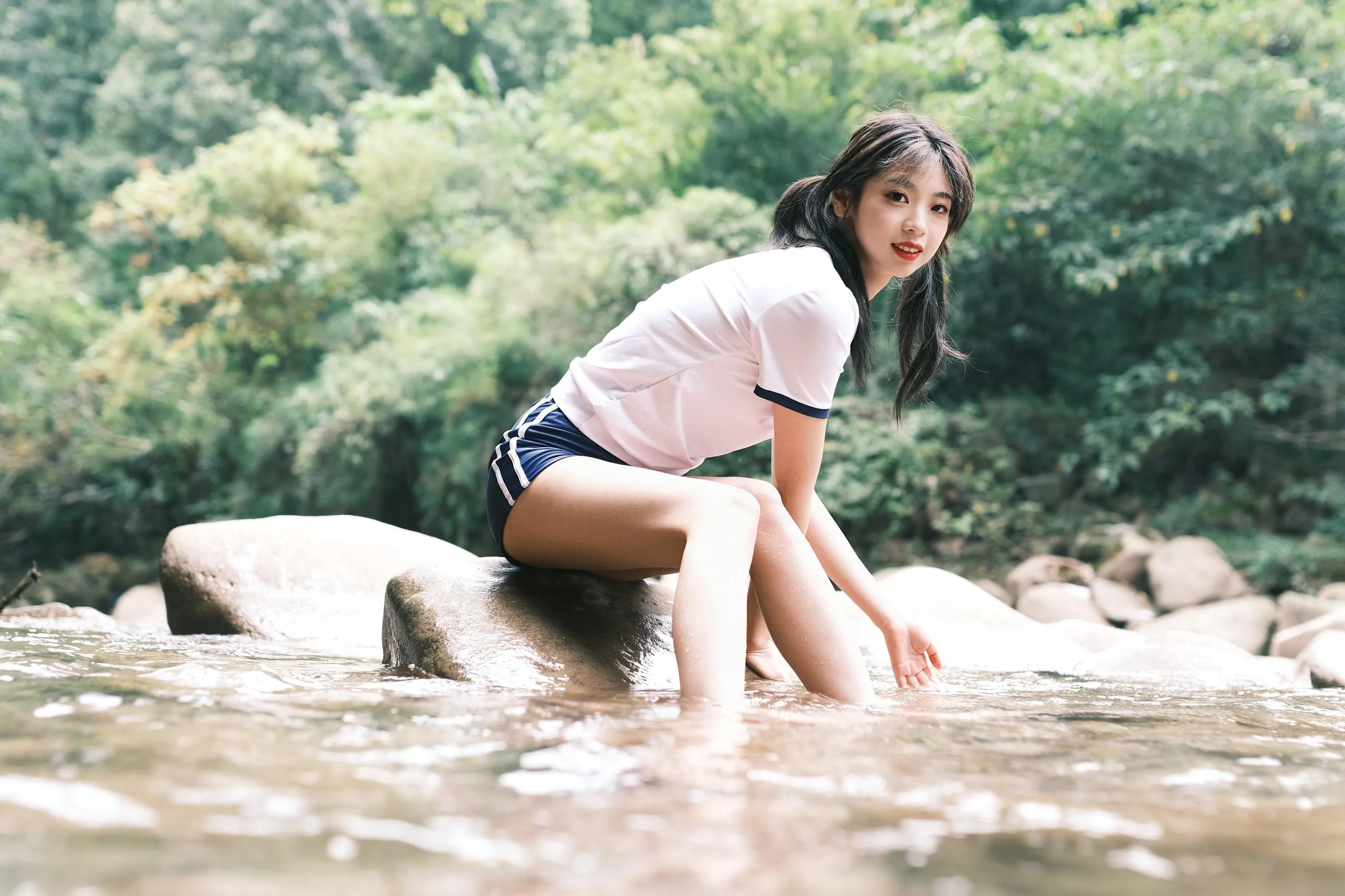 [艺图语] 2022.05.26 慢夏 池子 [20P]插图6